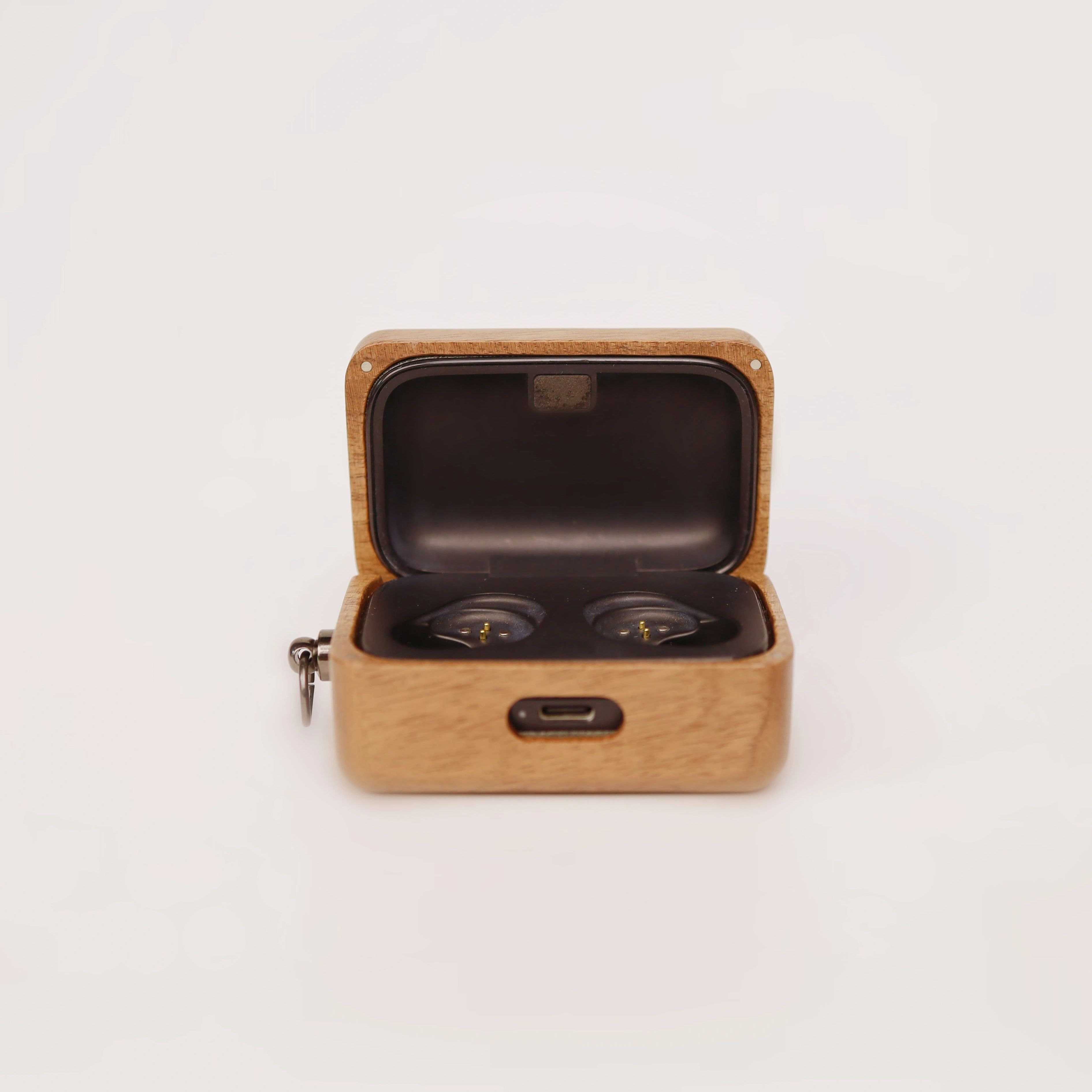 ゼンハイザー MOMENTUM True Wireless  - Mesh Coil Strip のレビューと価格